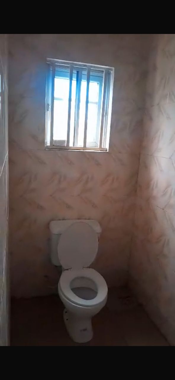 Fully Detached 2 Bedroom Bungalow